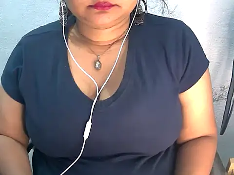 Snapshot of Saniya_K2 chatting on July 14, 5:07 pm Saniya K2 online show from July 14, 5:07 pm
