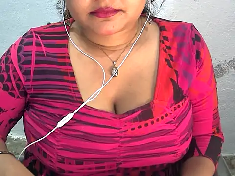 Snapshot of Saniya_K2 chatting on July 17, 4:01 pm Saniya K2 online show from July 17, 4:01 pm