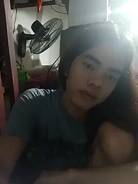 Snapshot of Wildcam21 chatting on February 17, 8:00 am Wildcam21 online show from February 17, 8:00 am