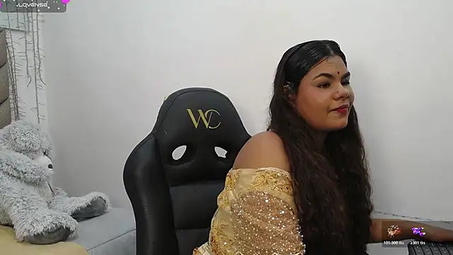 Snapshot of yaazhinii chatting on February 11, 11:48 am yaazhinii online show from February 11, 11:48 am