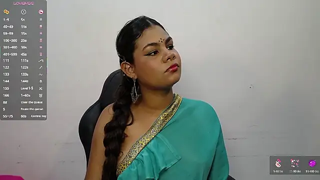 Snapshot of yaazhinii chatting on February 20, 11:43 am yaazhinii online show from February 20, 11:43 am