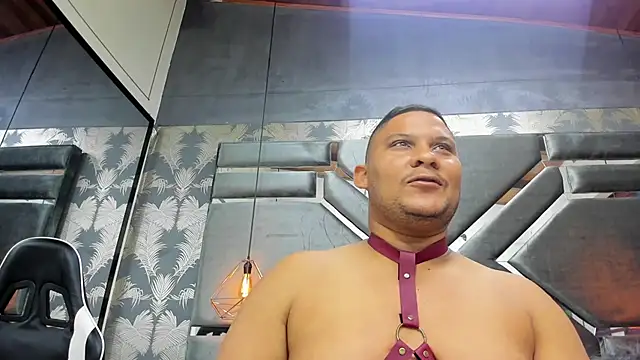 Snapshot of LaimCarterss chatting on February 27, 1:00 pm LaimCarterss online show from February 27, 1:00 pm