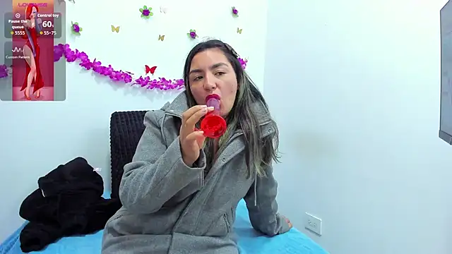 Snapshot of lexyy24 chatting on February 12, 2:23 pm lexyy24 online show from February 12, 2:23 pm