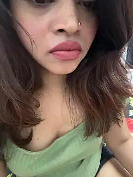 Snapshot of riya_sharma11 chatting on February 11, 10:37 pm riya sharma11 online show from February 11, 10:37 pm