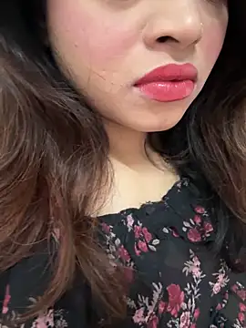 Snapshot of riya_sharma11 chatting on February 25, 12:37 pm riya sharma11 online show from February 25, 12:37 pm