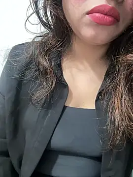 riya sharma11 online show from April 7, 10:31 pm