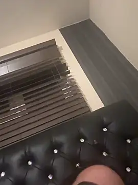 Lovermolls online show from April 17, 12:02 am