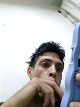 Snapshot of CubanoxxxSex chatting on February 4, 9:31 pm CubanoxxxSex online show from February 4, 9:31 pm