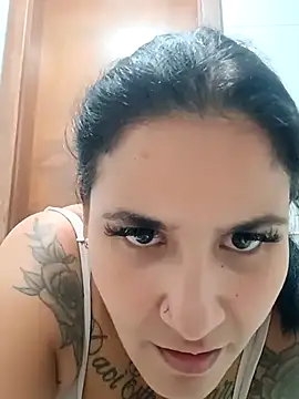 Snapshot of isapacheco69 chatting on February 23, 2:09 am isapacheco69 online show from February 23, 2:09 am