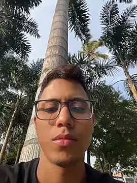 Snapshot of Gael_Velaryx chatting on April 6, 10:00 pm Gael Velaryx online show from April 6, 10:00 pm