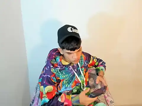 Jesshot bigcock20cm online show from August 8, 5:20 am