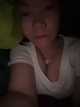 Snapshot of DoliceGirl2k chatting on February 7, 3:27 pm DoliceGirl2k online show from February 7, 3:27 pm