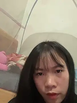 Snapshot of DoliceGirl2k chatting on February 22, 4:02 am DoliceGirl2k online show from February 22, 4:02 am