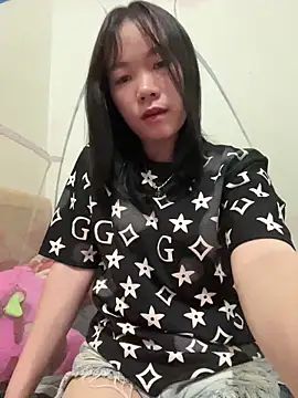 Snapshot of DoliceGirl2k chatting on February 24, 12:52 am DoliceGirl2k online show from February 24, 12:52 am