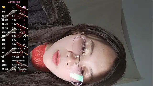 Snapshot of vivi523 chatting on March 26, 12:22 pm vivi523 online show from March 26, 12:22 pm