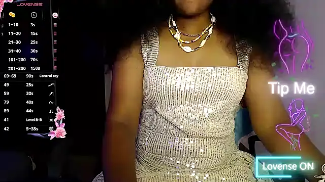 Snapshot of VixenNandhu chatting on February 13, 6:31 am VixenNandhu online show from February 13, 6:31 am