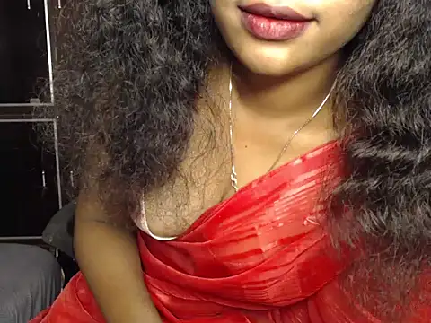 Snapshot of VixenNandhu chatting on February 26, 5:45 pm VixenNandhu online show from February 26, 5:45 pm