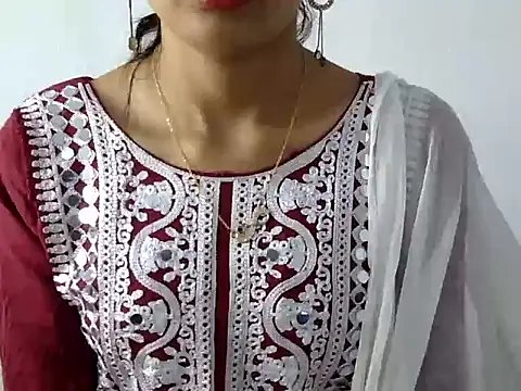 Snapshot of Mehaak_ chatting on February 15, 8:02 am Mehaak online show from February 15, 8:02 am