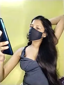Snapshot of Naina-hott chatting on May 8, 6:57 pm Naina-hott online show from May 8, 6:57 pm