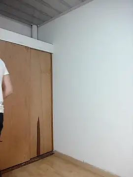 Emmanuel Lust online show from February 28, 12:17 pm