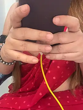 Shreenn online show from April 10, 6:01 pm