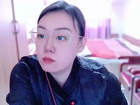 Snapshot of yingying1222 chatting on March 4, 11:33 pm yingying1222 online show from March 4, 11:33 pm