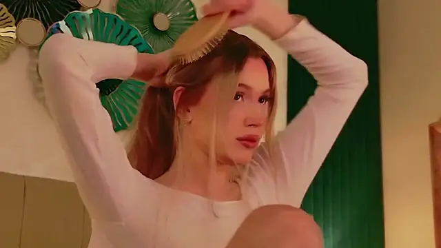 Beckie White online show from April 12, 9:20 pm