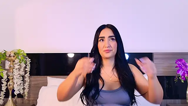 MaraGrief  online show from April 16, 11:33 am