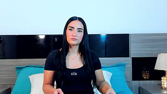 MaraGrief  online show from April 17, 11:35 am