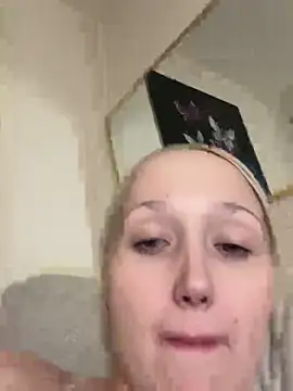 Marilynxo online show from February 12, 6:41 am