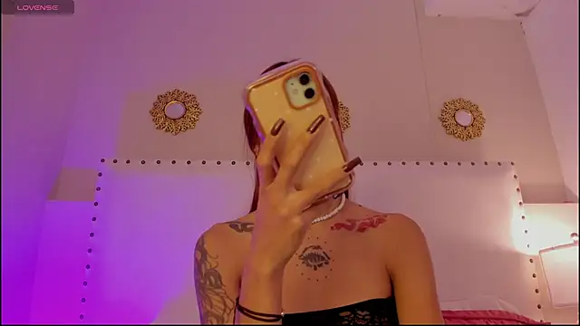 Snapshot of Zoe_star_ chatting on February 26, 1:21 pm Zoe star online show from February 26, 1:21 pm