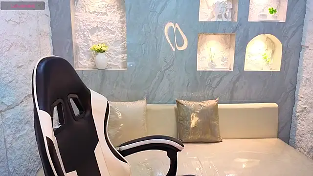 Snapshot of Catalina_Tx_ chatting on February 10, 2:43 pm Catalina Tx online show from February 10, 2:43 pm