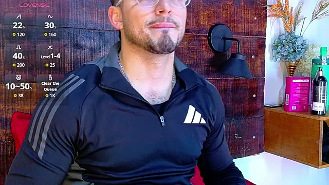 Snapshot of NICK_MOSS_ chatting on February 19, 2:29 am NICK MOSS online show from February 19, 2:29 am