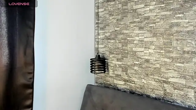 Snapshot of ASHLEY_COLLINS1 chatting on February 27, 1:11 pm ASHLEY COLLINS1 online show from February 27, 1:11 pm