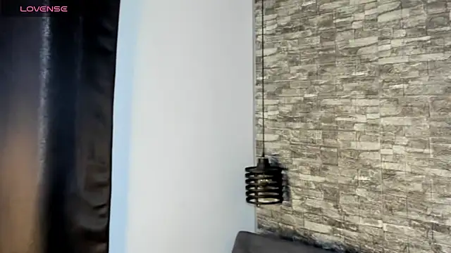 Snapshot of ASHLEY_COLLINS1 chatting on February 28, 1:01 pm ASHLEY COLLINS1 online show from February 28, 1:01 pm