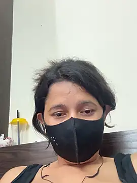 raavigirl online show from March 15, 8:26 pm