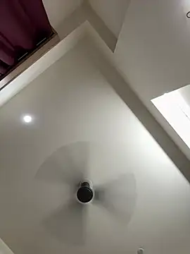 raavigirl online show from March 30, 8:32 pm