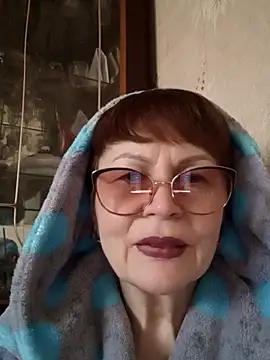 SophieBurns online show from March 17, 1:03 pm