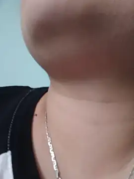 MajoArias online show from April 3, 8:29 pm