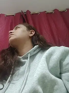 Snapshot of MajoArias chatting on May 3, 2:06 am MajoArias online show from May 3, 2:06 am
