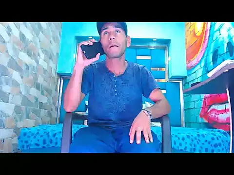 Snapshot of warmNoah chatting on February 21, 2:56 am warmNoah online show from February 21, 2:56 am