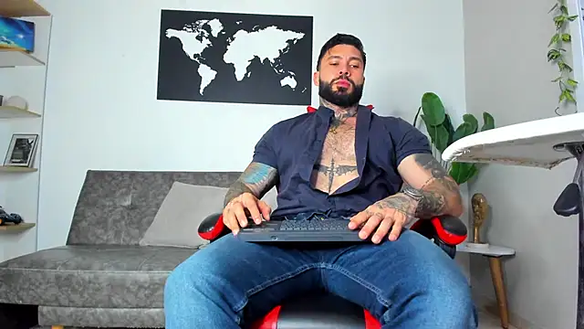 Alessrose online show from February 10, 7:40 pm