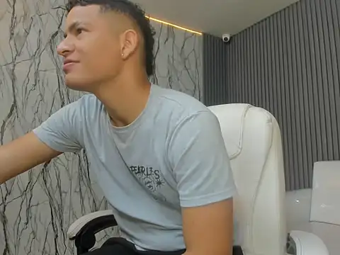 Snapshot of jack_millerx chatting on February 19, 1:07 pm jack millerx online show from February 19, 1:07 pm