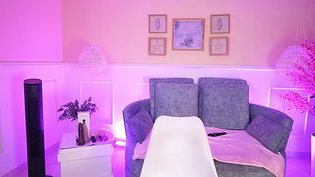 Snapshot of ElectraJonesX chatting on February 25, 11:31 am ElectraJonesX online show from February 25, 11:31 am