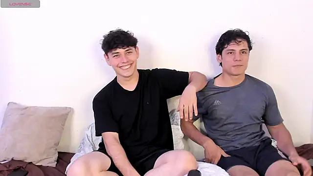 Snapshot of hans_andres17 chatting on February 22, 1:07 am hans andres17 online show from February 22, 1:07 am