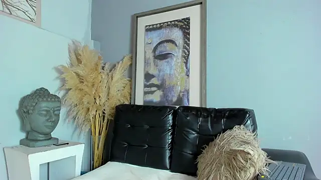 Snapshot of CloeCastillo chatting on February 20, 3:58 am CloeCastillo online show from February 20, 3:58 am