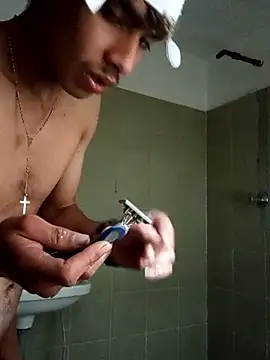 Snapshot of baby_22cm chatting on February 16, 8:05 pm baby 22cm online show from February 16, 8:05 pm