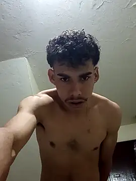 Snapshot of baby_22cm chatting on March 3, 11:05 am baby 22cm online show from March 3, 11:05 am