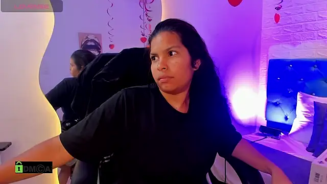 Snapshot of Dulcecooper1 chatting on February 15, 8:27 pm Dulcecooper1 online show from February 15, 8:27 pm