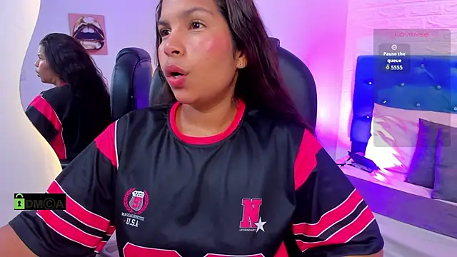 Snapshot of Dulcecooper1 chatting on February 24, 7:56 pm Dulcecooper1 online show from February 24, 7:56 pm